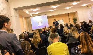 12138437_1093377277354167_1797485111596224845_o